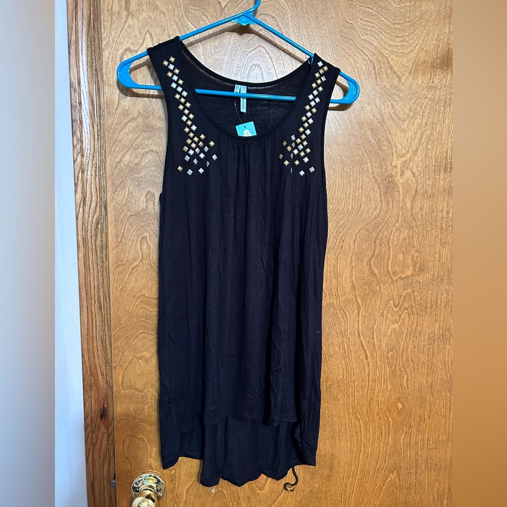 NWT womens size medium Maurice’s tank top